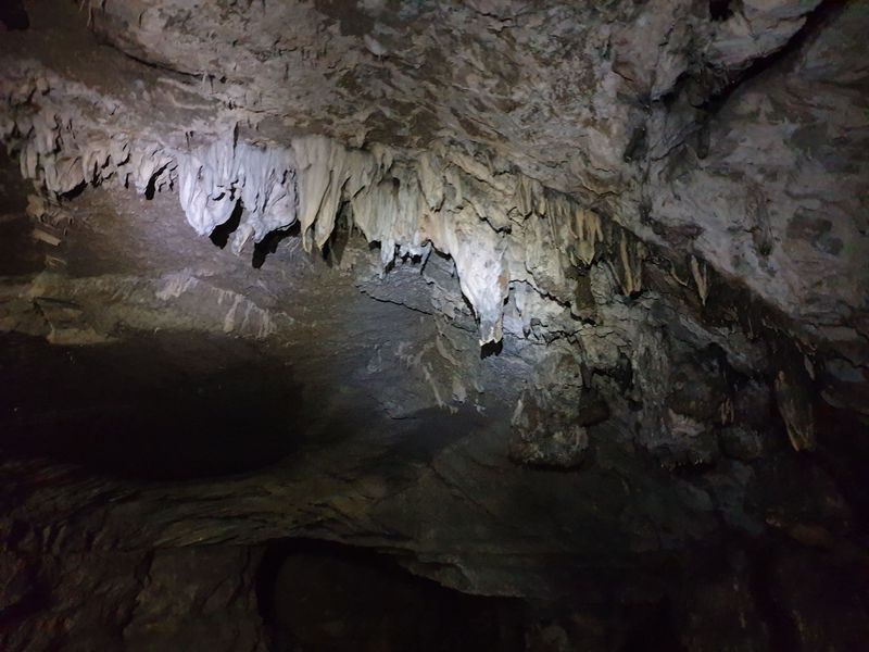 les-grottes-d-eaux-chaudes_4