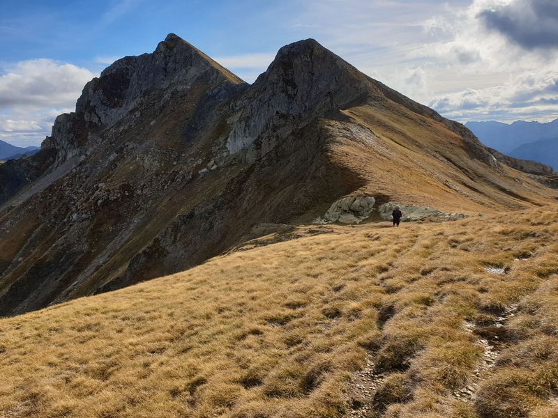 le-lac-d-isabe-et-le-pic-de-sesques_3