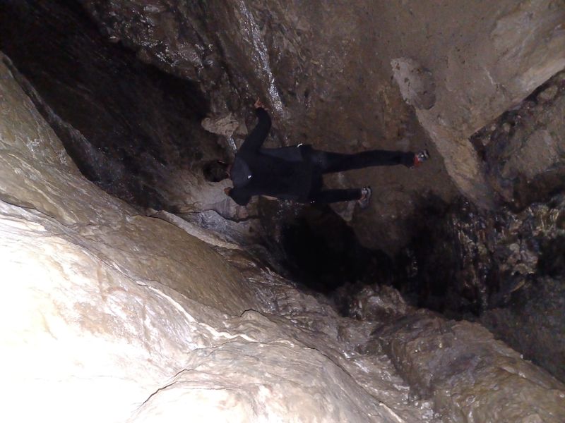 les-grottes-d-eaux-chaudes_5