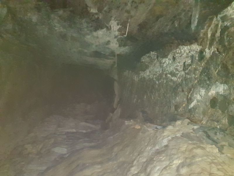 les-grottes-d-eaux-chaudes_6