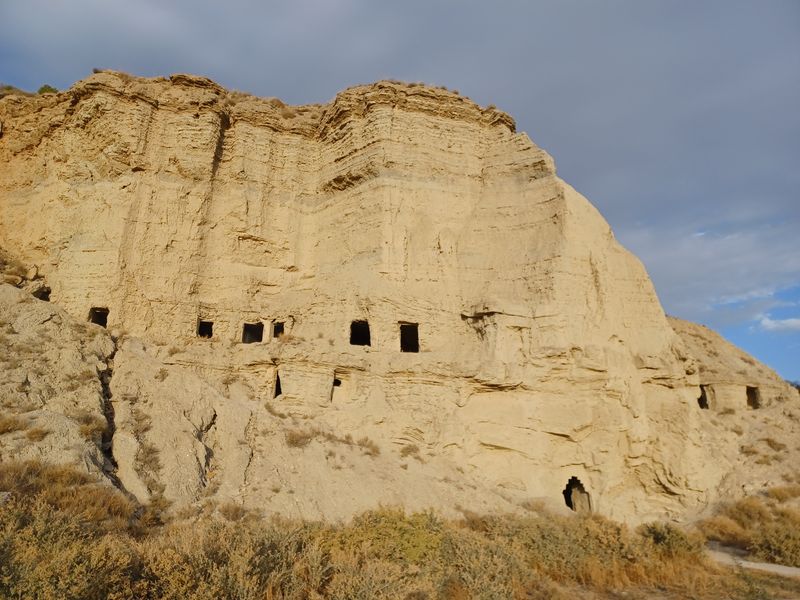 les-grottes-troglodytes-d-arguedas_4