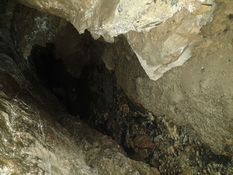 les-grottes-d-eaux-chaudes_4