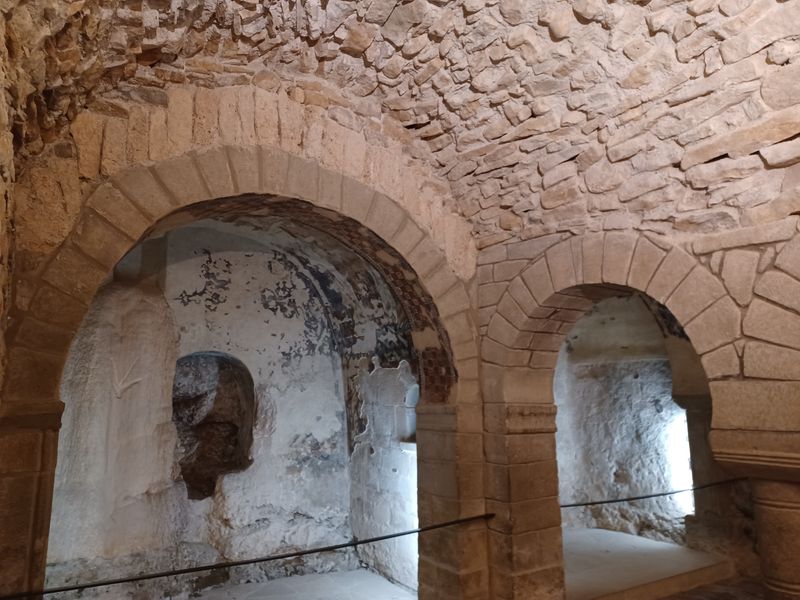 monastere-saint-jean-de-la-pena_4