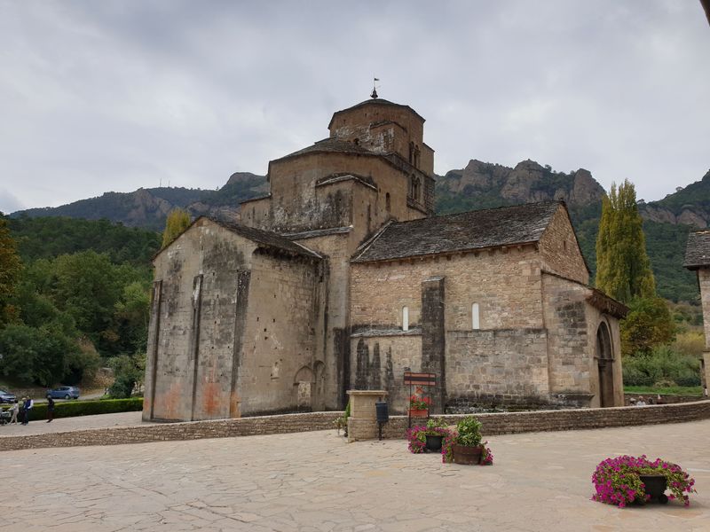monastere-saint-jean-de-la-pena_4